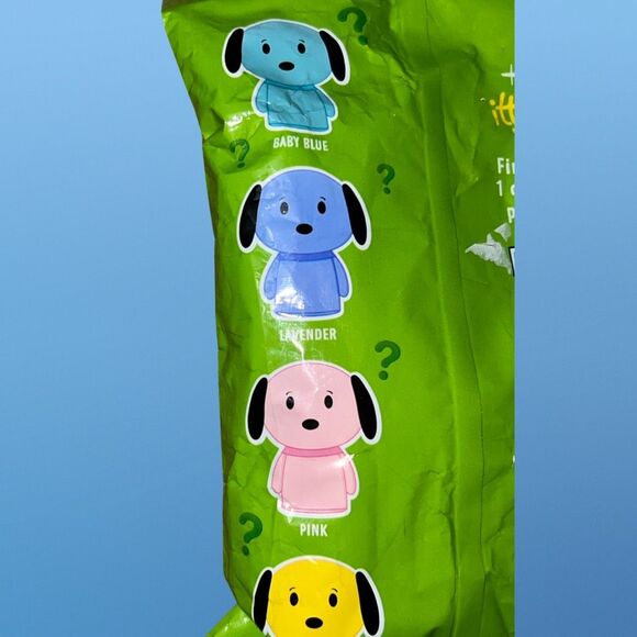 NIP Hallmark Itty Bittys Plush Peanuts Snoopy Pastel Surprise Sealed Blind Bag - Picture 2 of 4